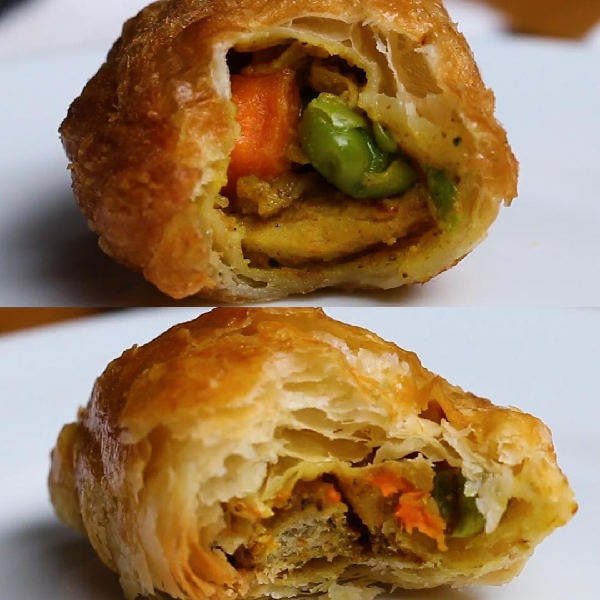 Curry puffs 2 ways