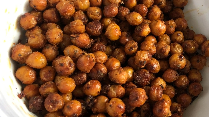 Buffalo ranch chickpeas