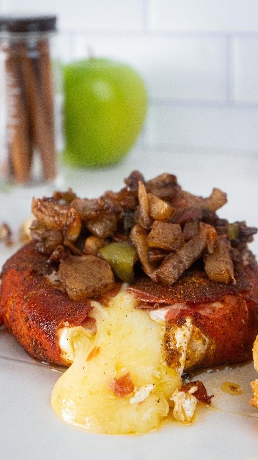 Smoked prosciutto-wrapped brie with apples