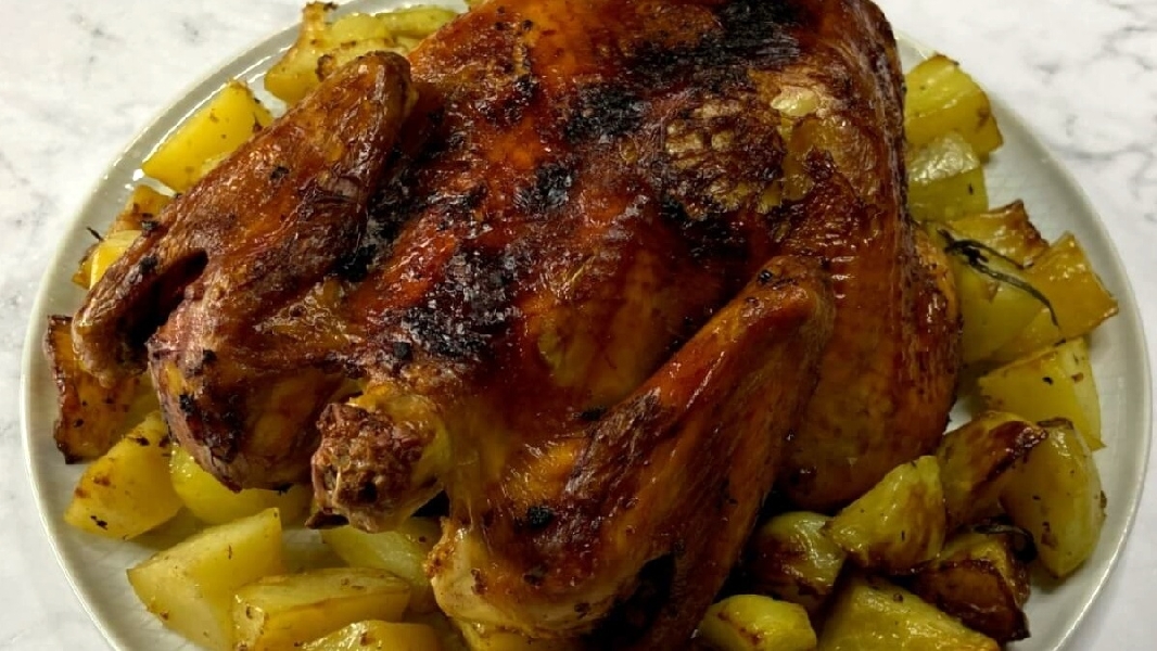 Air fried soy chicken with potatoes