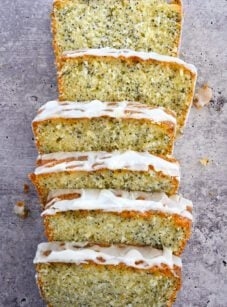 Lemon poppy seed cake