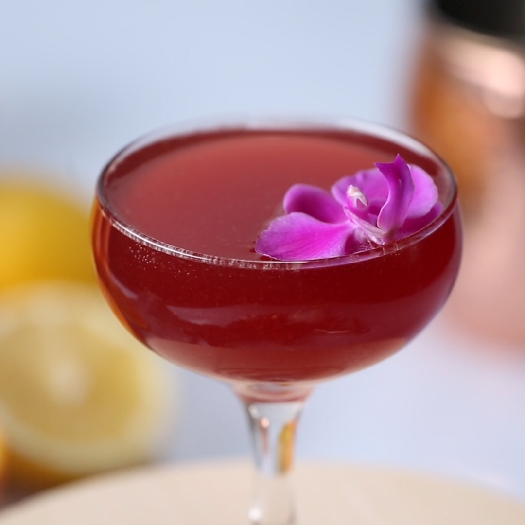 Jackie-o cocktail: the glamper