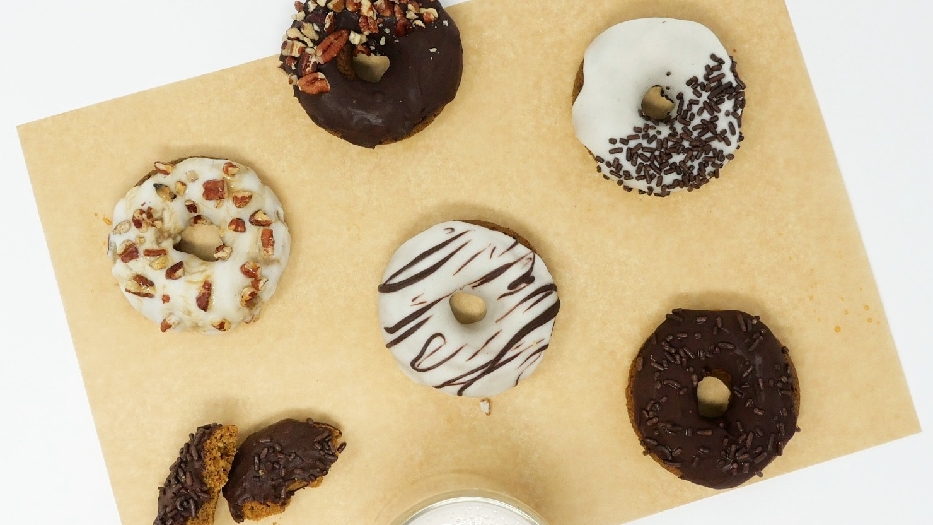 Vegan espresso donuts