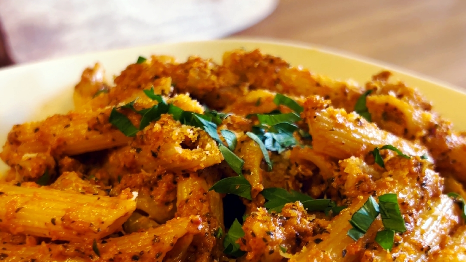 Red pesto pasta