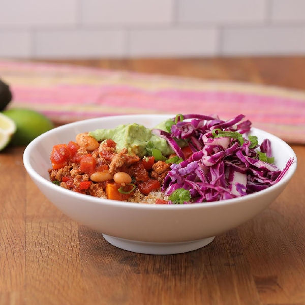 Turkey chili quinoa bowl
