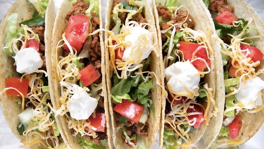 Easy beef tacos with guacamole, sour cream and pico de gallo