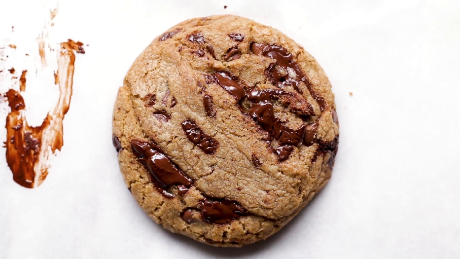How to make perfect chocolate chip cookies