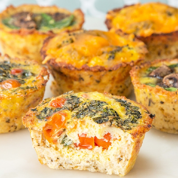 Cauliflower crust egg cups
